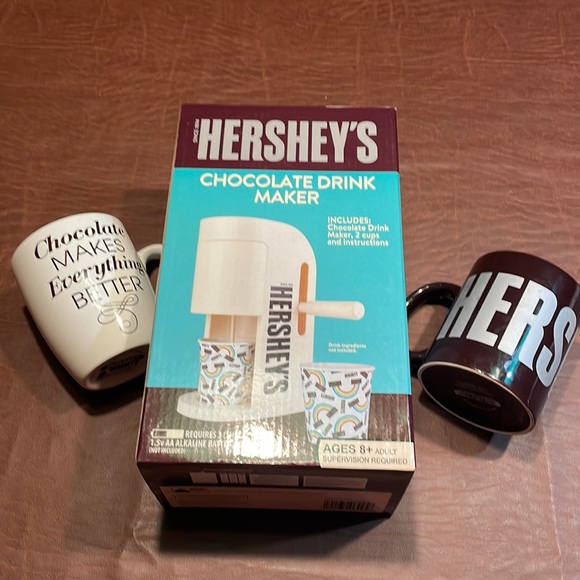 Hershey’s Kitchen Hersheys Chocolate Drink Maker And 2 Mugs Poshmark